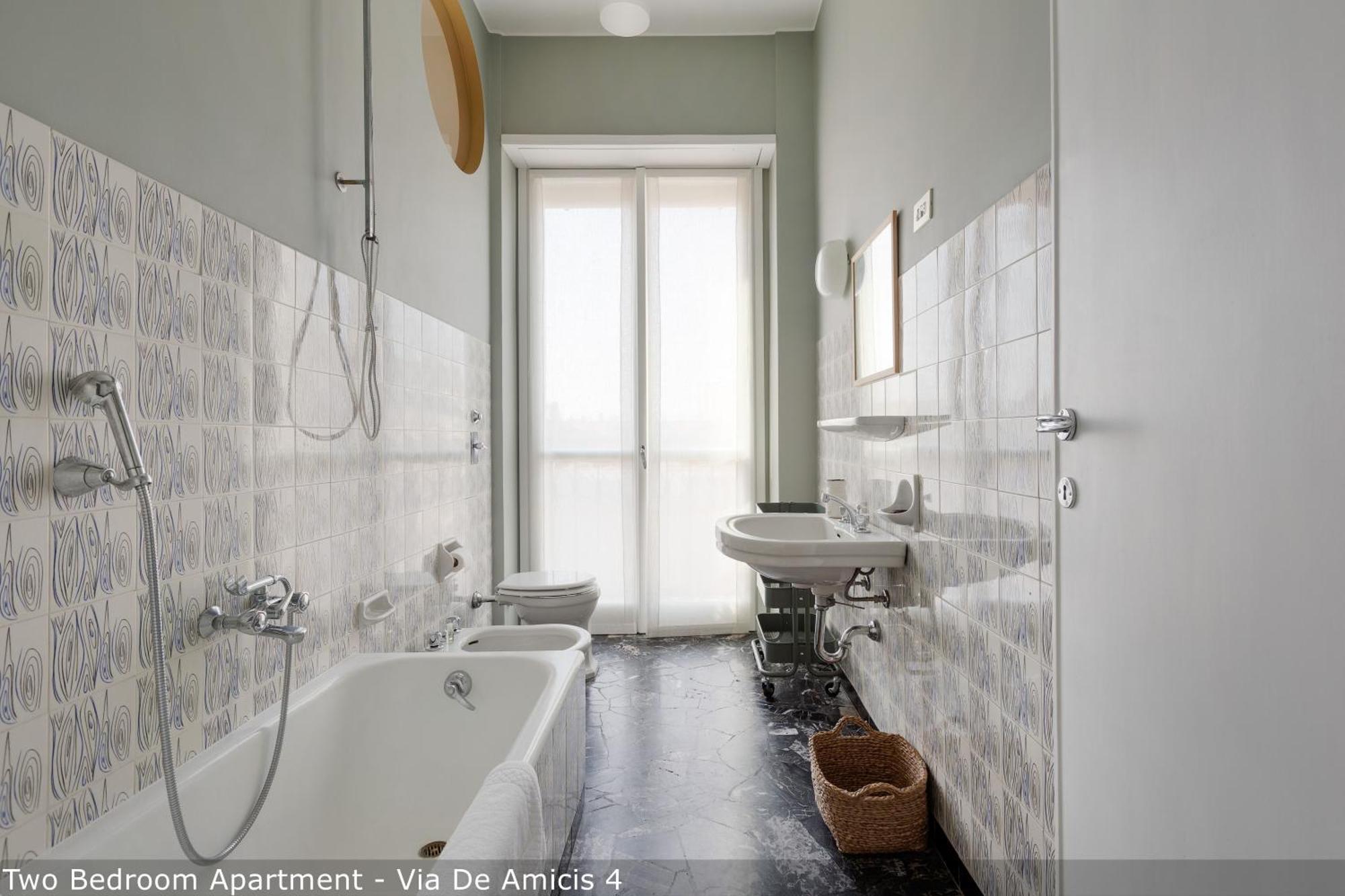Brera Apartments In Porta Ticinese Милано Екстериор снимка