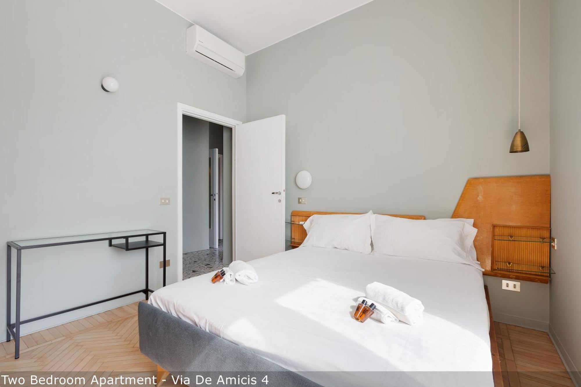 Brera Apartments In Porta Ticinese Милано Екстериор снимка